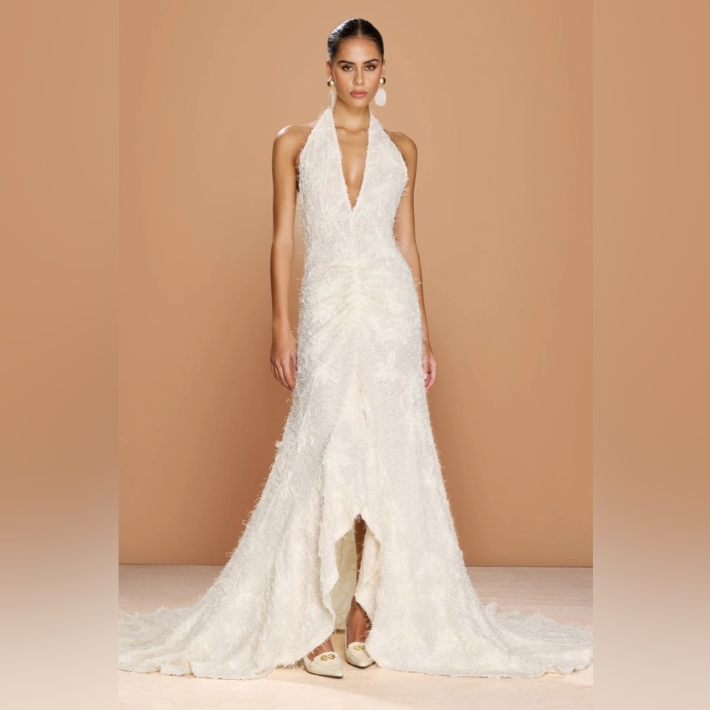 Chic Ivory Backless Gown